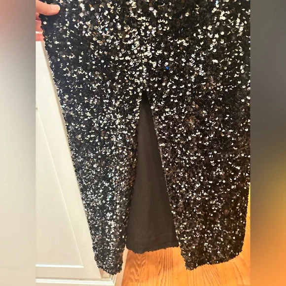 Helsi Leslie sequin strapless midi cocktail dress in black - Picture 3 of 7